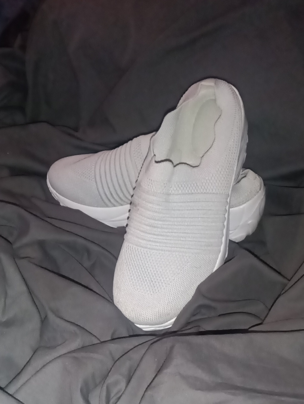 Women's Slip-On Knit Sneakers in Light Gray